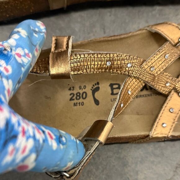 Birkenstock Metallic Gold Sandals - Picture 2 of 4